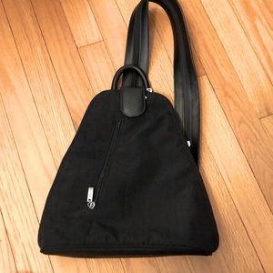 Baggallini backpack in black